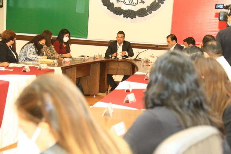 Autoriza Cabildo al alcalde Lalo Gattás recibir donación de nuevo camión de bomberos