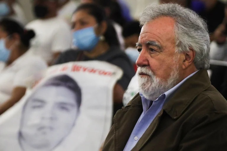 Se desploma el Caso Ayotzinapa: Alejandro Encinas aceptó que se presentaron pruebas sin verificar