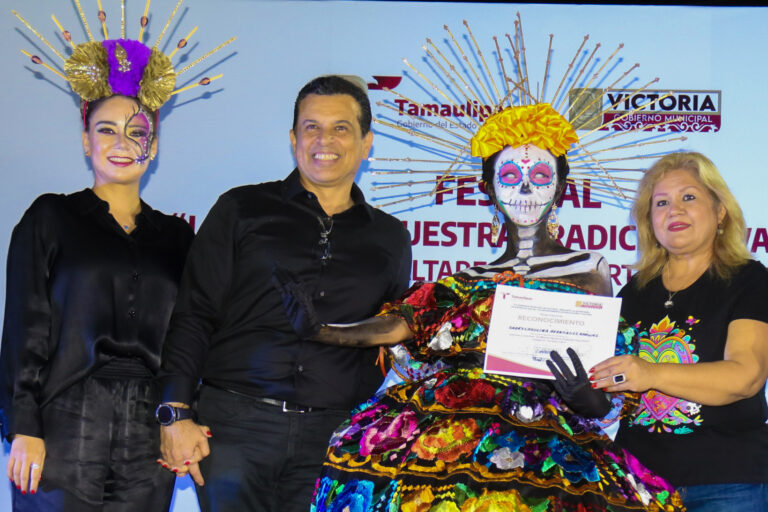 Rescatan Municipio y DIF tradición de Día de Muertos