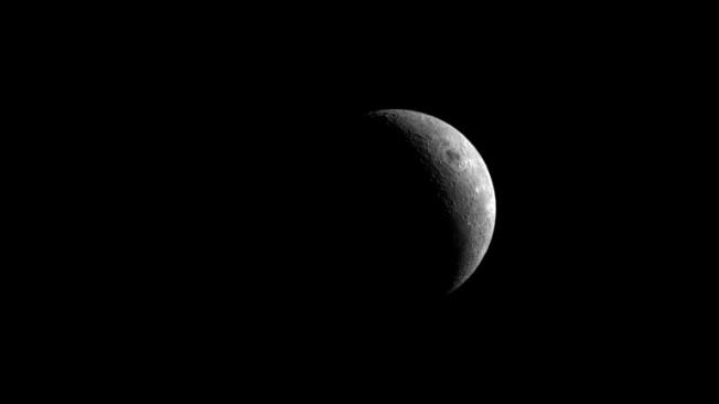 Las impresionantes imágenes de la Luna que captó la nave Orión