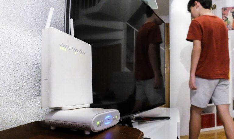 Cómo acorazar el ‘router’ ante un ciberataque con estos sencillos pasos