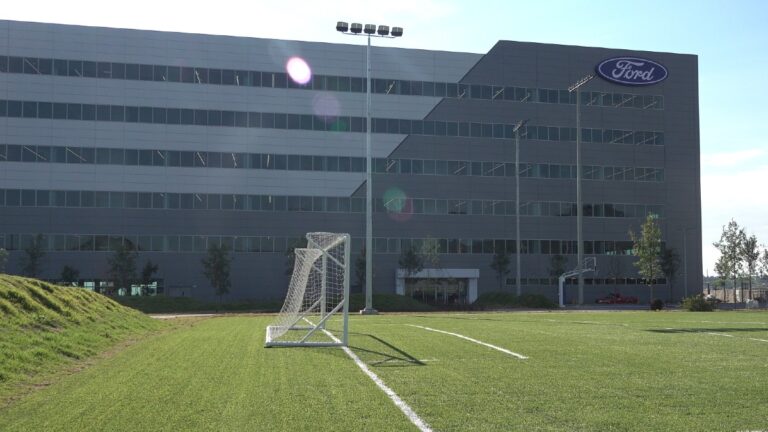 Ford inaugura sede en México con inversión de 260 millones de dólares