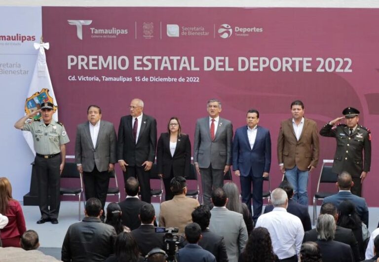 Asiste alcalde de Victoria, a ceremonia de entrega del Premio Estatal del Deporte 2022