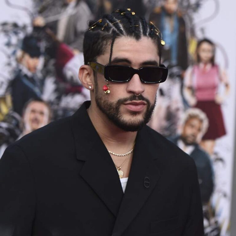 Exnovia demanda a Bad Bunny por 40 millones de dólares