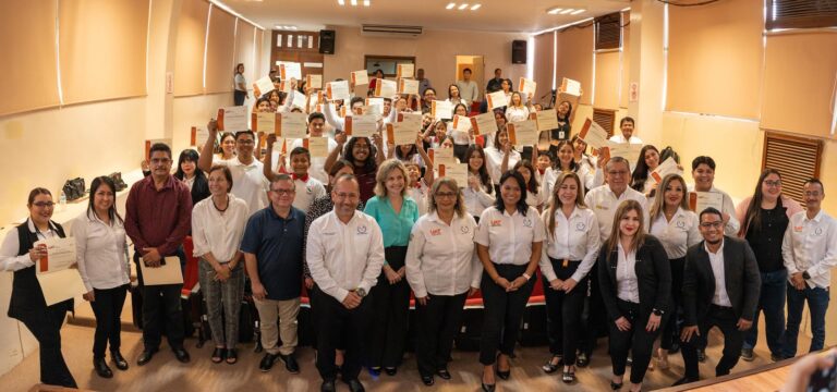 Concluye la UAT con éxito el programa Peraj-Adopta un Amigo 